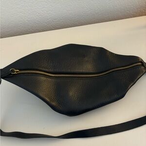 Madewell The Sling Crossbody Bag Black Leather